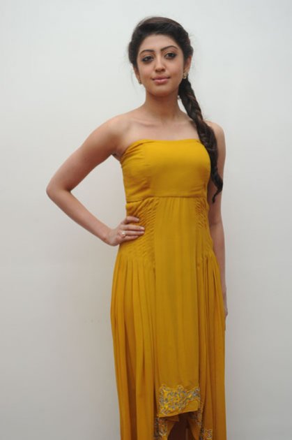 Pranitha-at-Alludu-Seenu-Audio-Launch